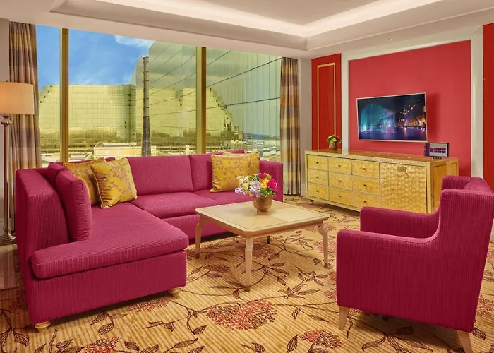 Premium King Suite
